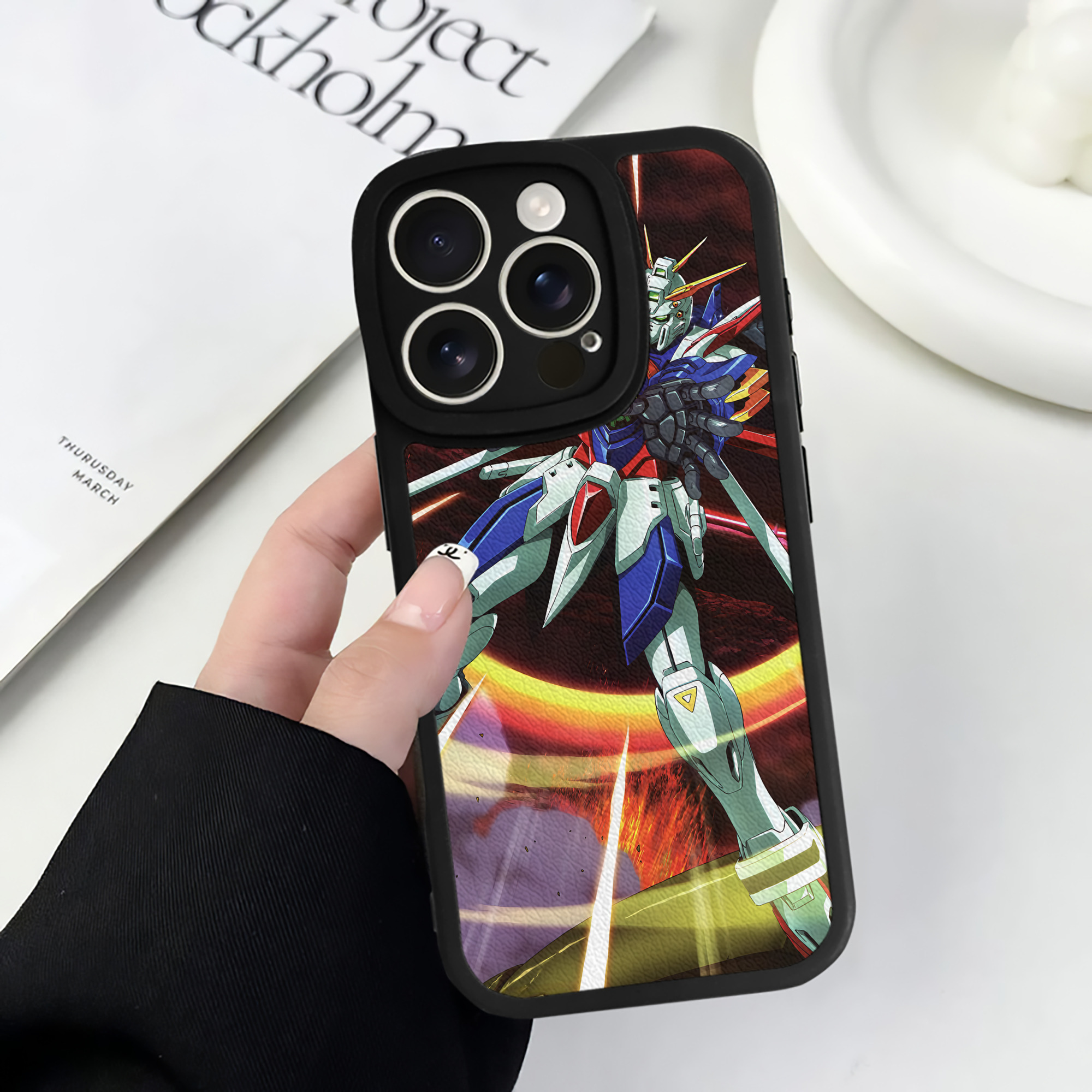 （画像用） 機動戦士ガンダム Mobile Suit Gundam 【iPhone 16シリーズ対応】シリコンスマホケース（レザー調） 材質：シリコン